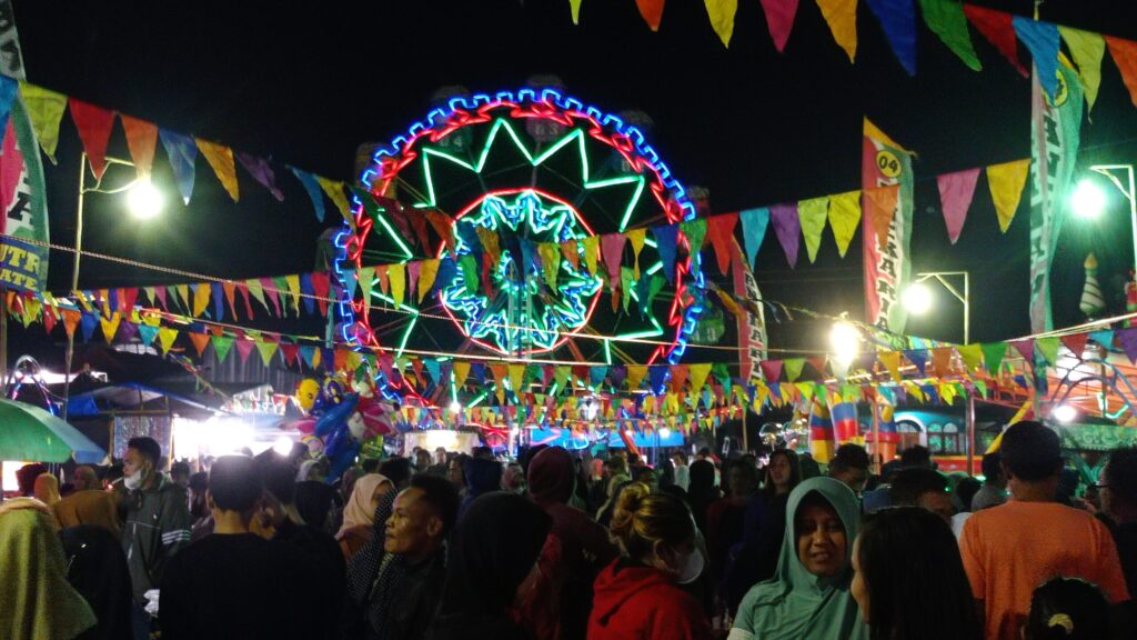 Pasar Malam di Taman Desa Pancurendang Kecamatan Ajibarang Banyumas